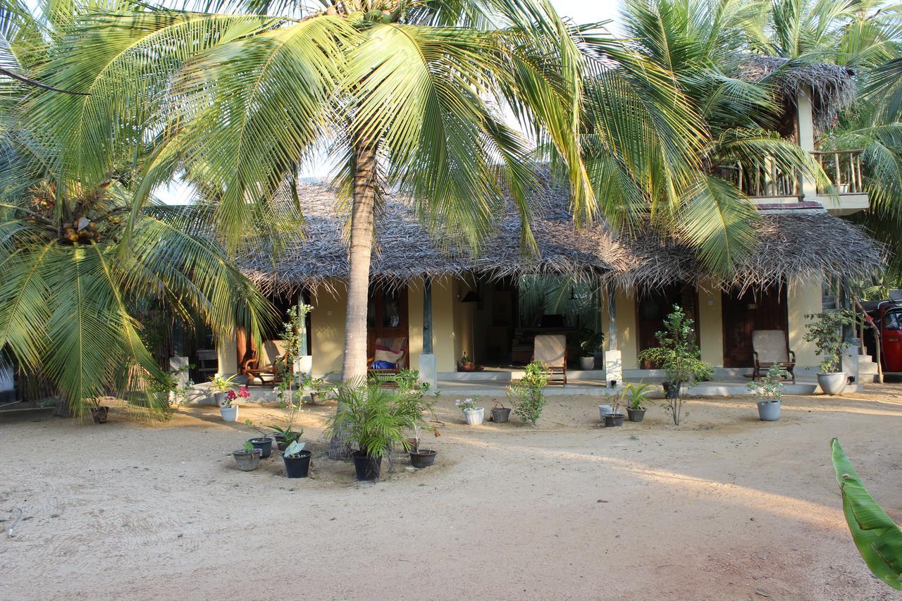 Anawasal Hotell Kalpitiya Exteriör bild